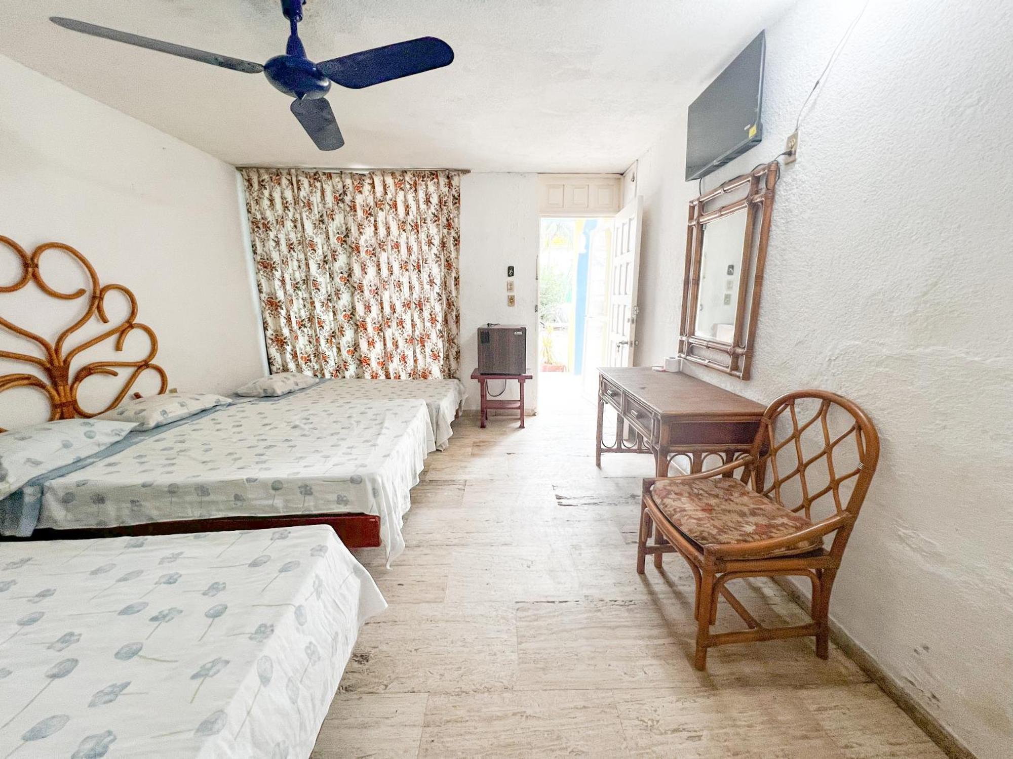 Casa De Huespedes Walton Hotell Acapulco Eksteriør bilde